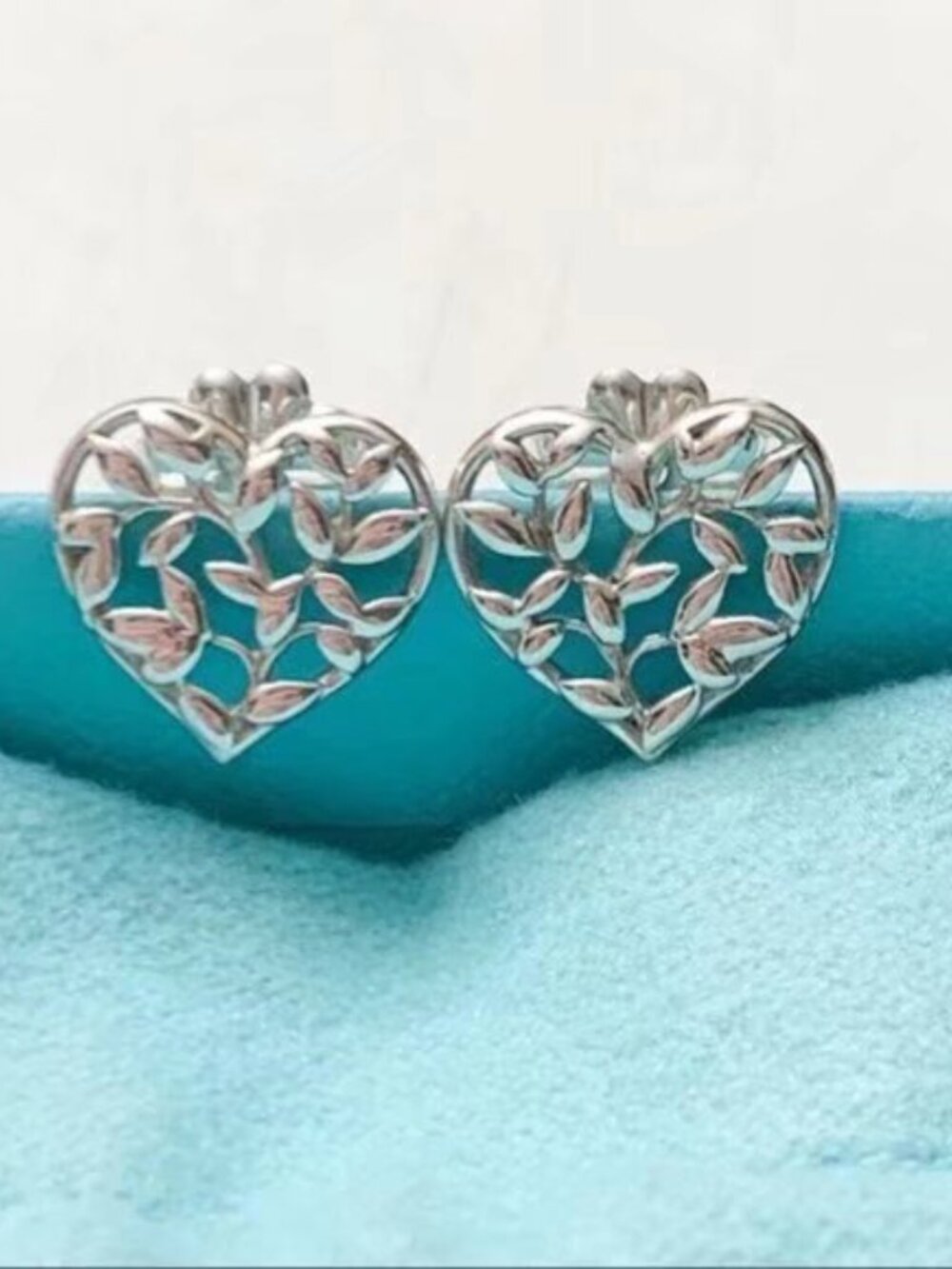 Authentic Tiffany & Co. earrings - Picture 3 of 6